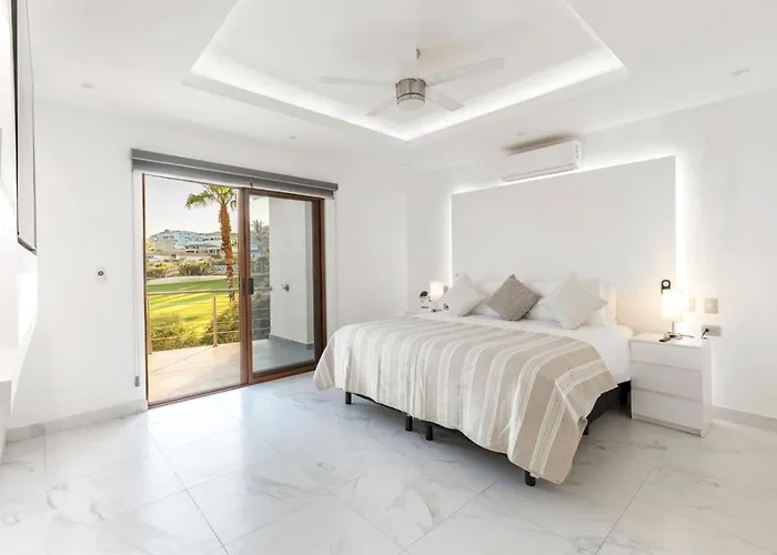 Holiday home Three Bedroom Golf Pool Jacuzzi And Billiards