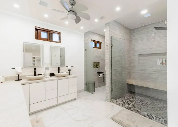 Three Bedroom Golf Pool Jacuzzi And Billiards * San Jose del Cabo